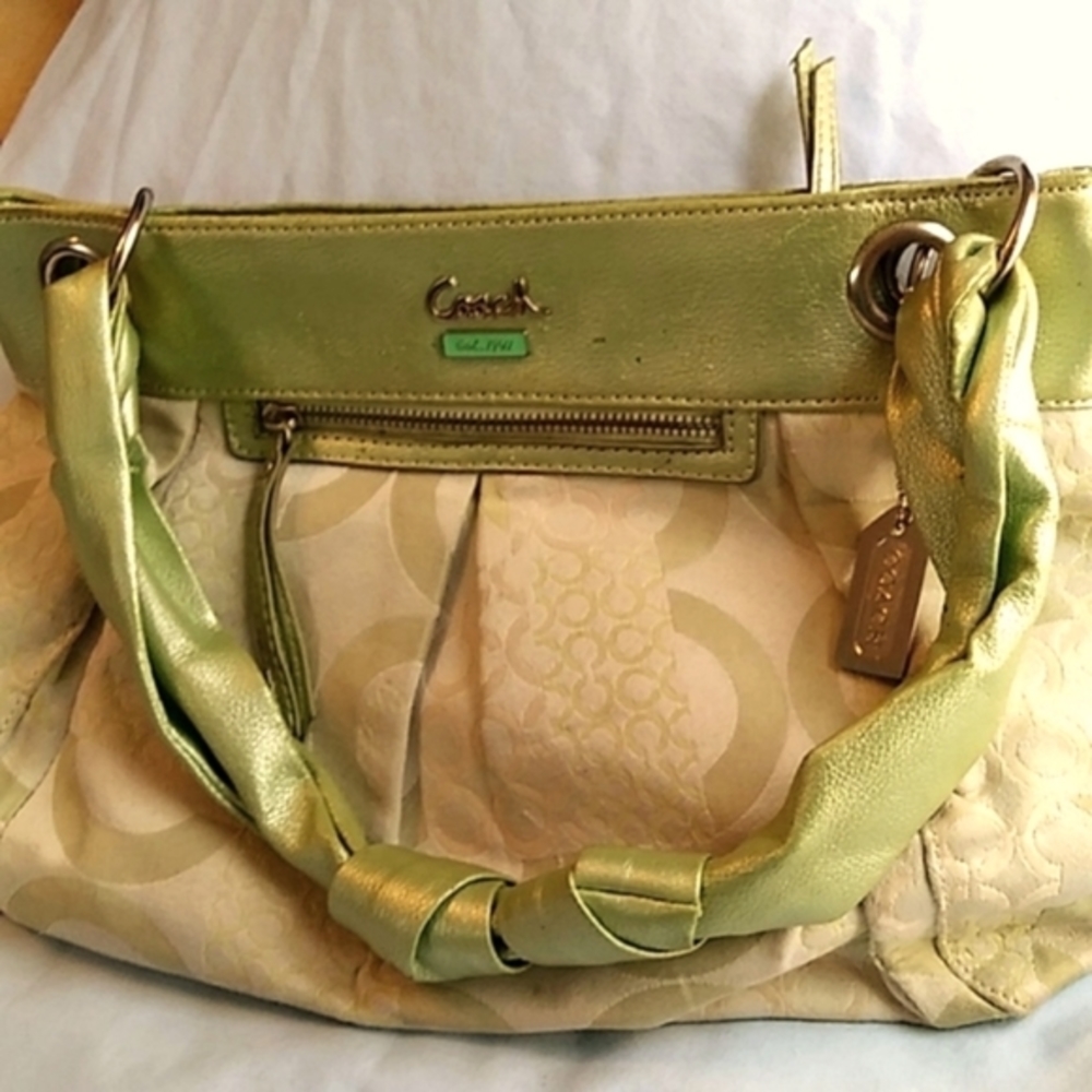 Coach purse - Picture 2 of 12